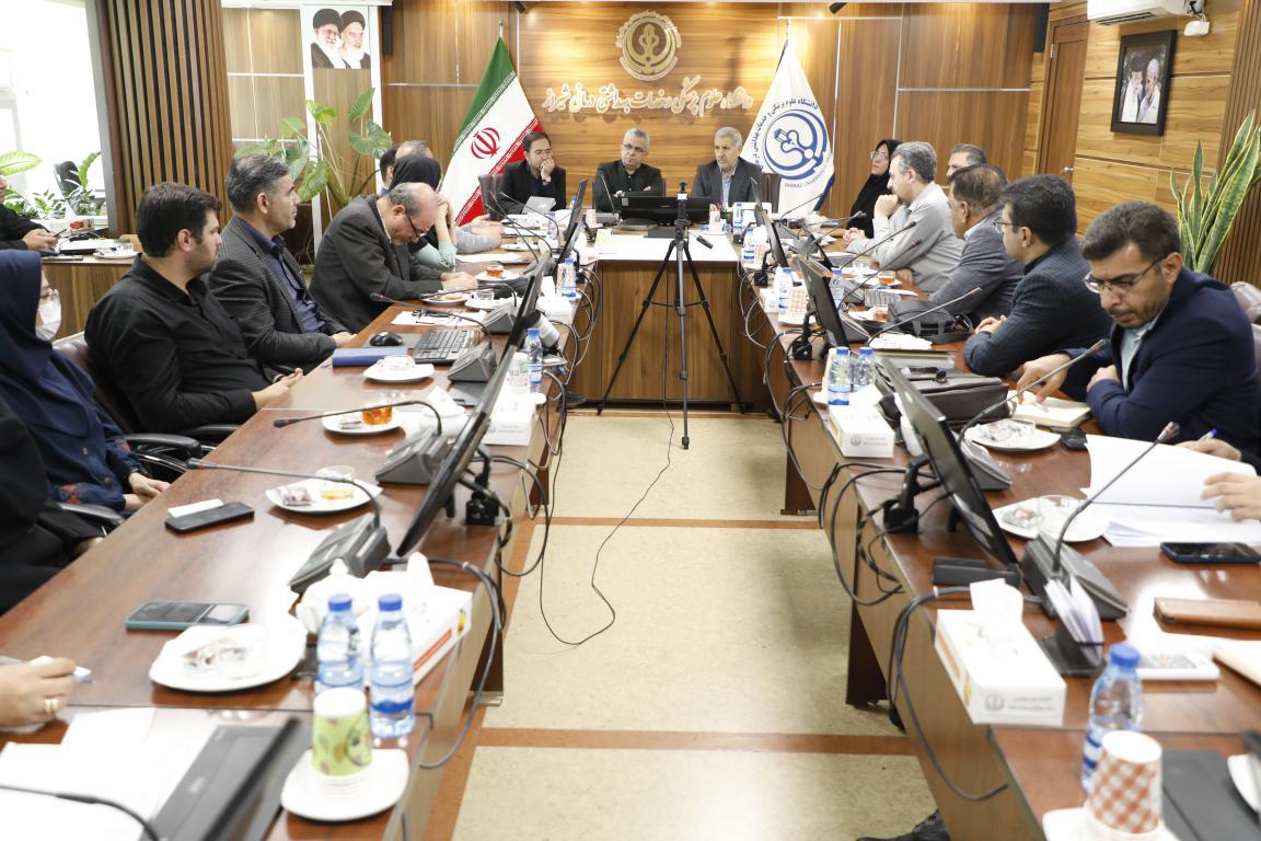 نشست ستاد اجرایی استانی برنامه پزشکی خانواده و نظام ارجاع الکترونیک از نگاه دوربین / 9 تیرماه 1404